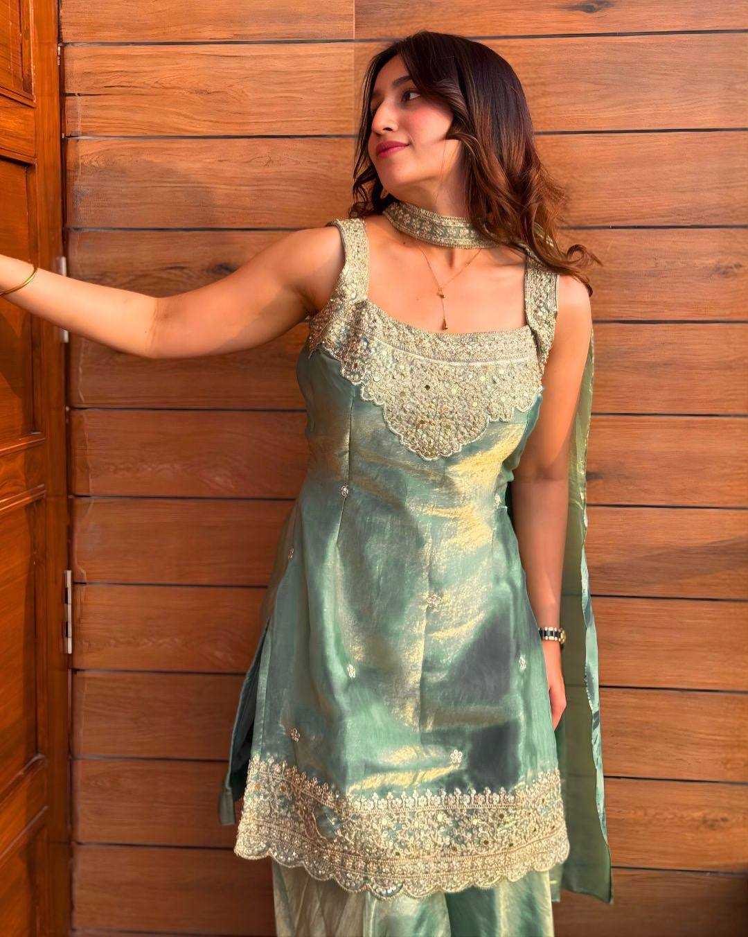 Fendy Embroidery Suit