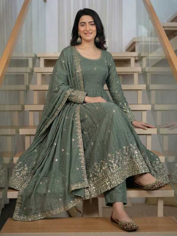 Crunchi Ladies Silk Suit