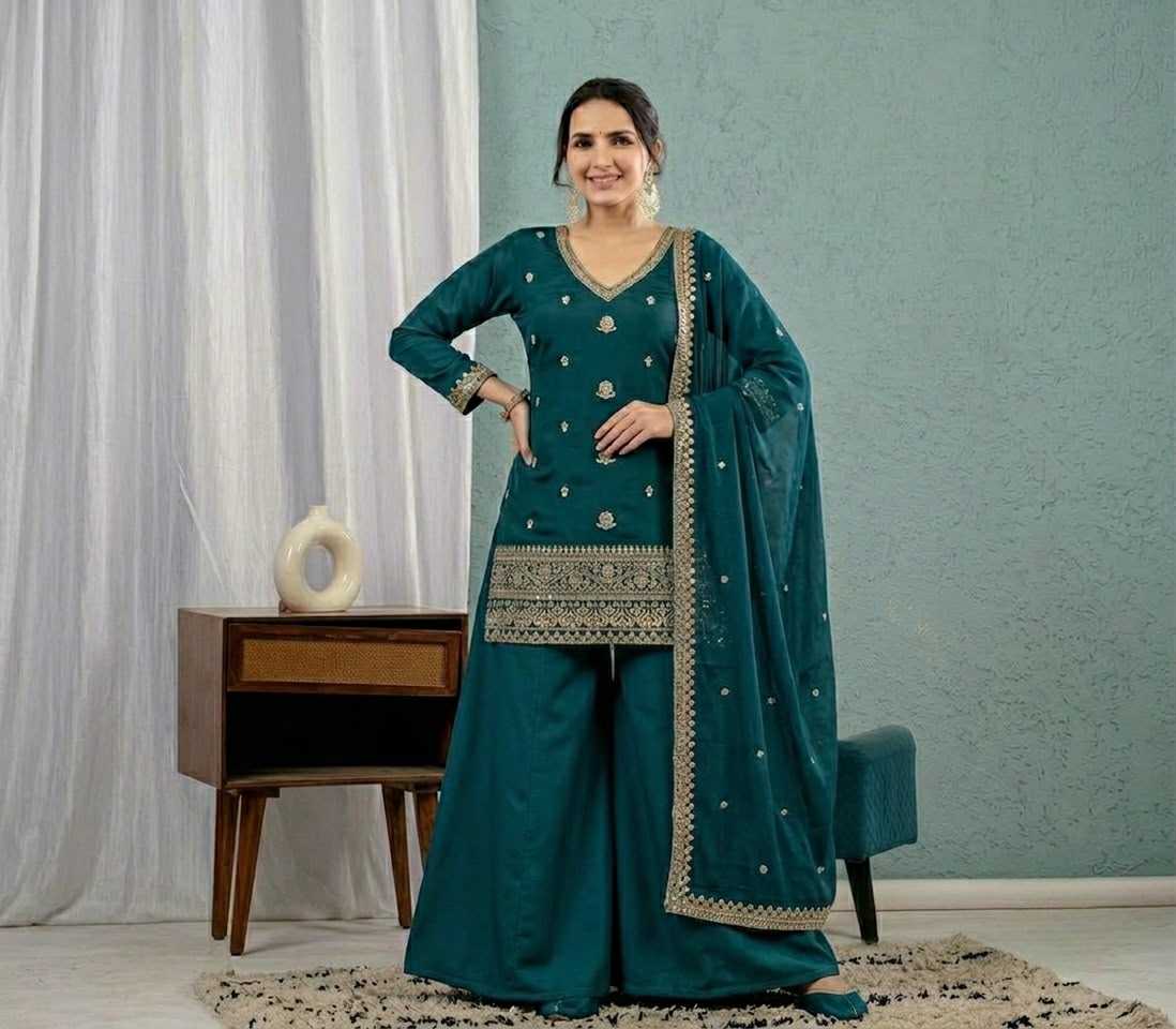 Embroidery Suit
