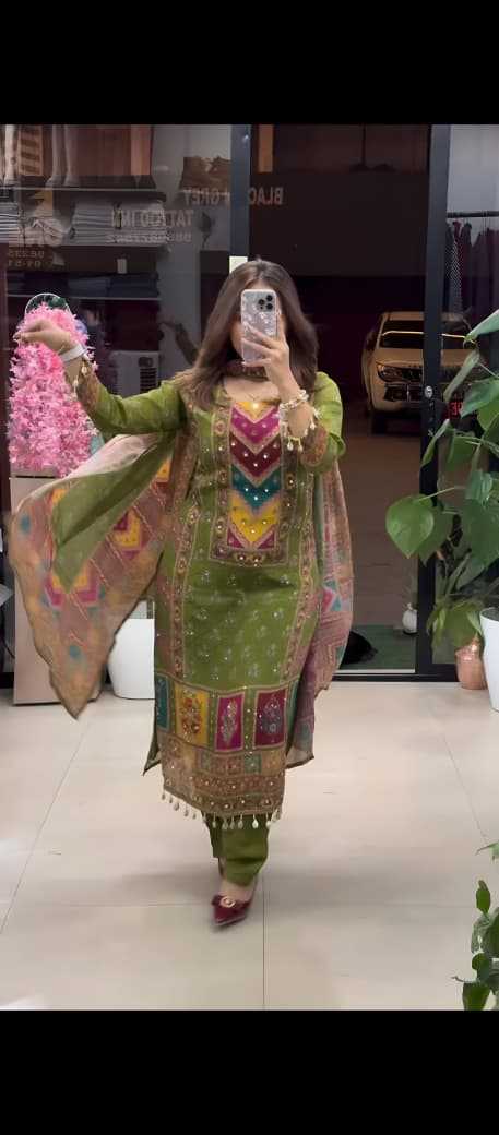 Chinon Silk Printed Suit