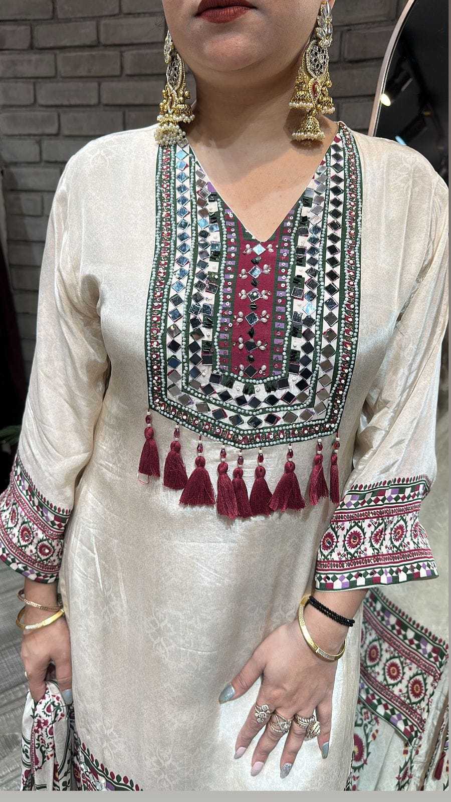 Chinon Silk Printed Suit 9308