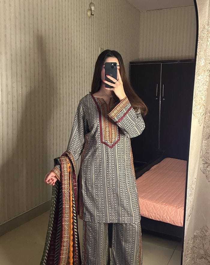 Chinon Silk Printed Suit 9342