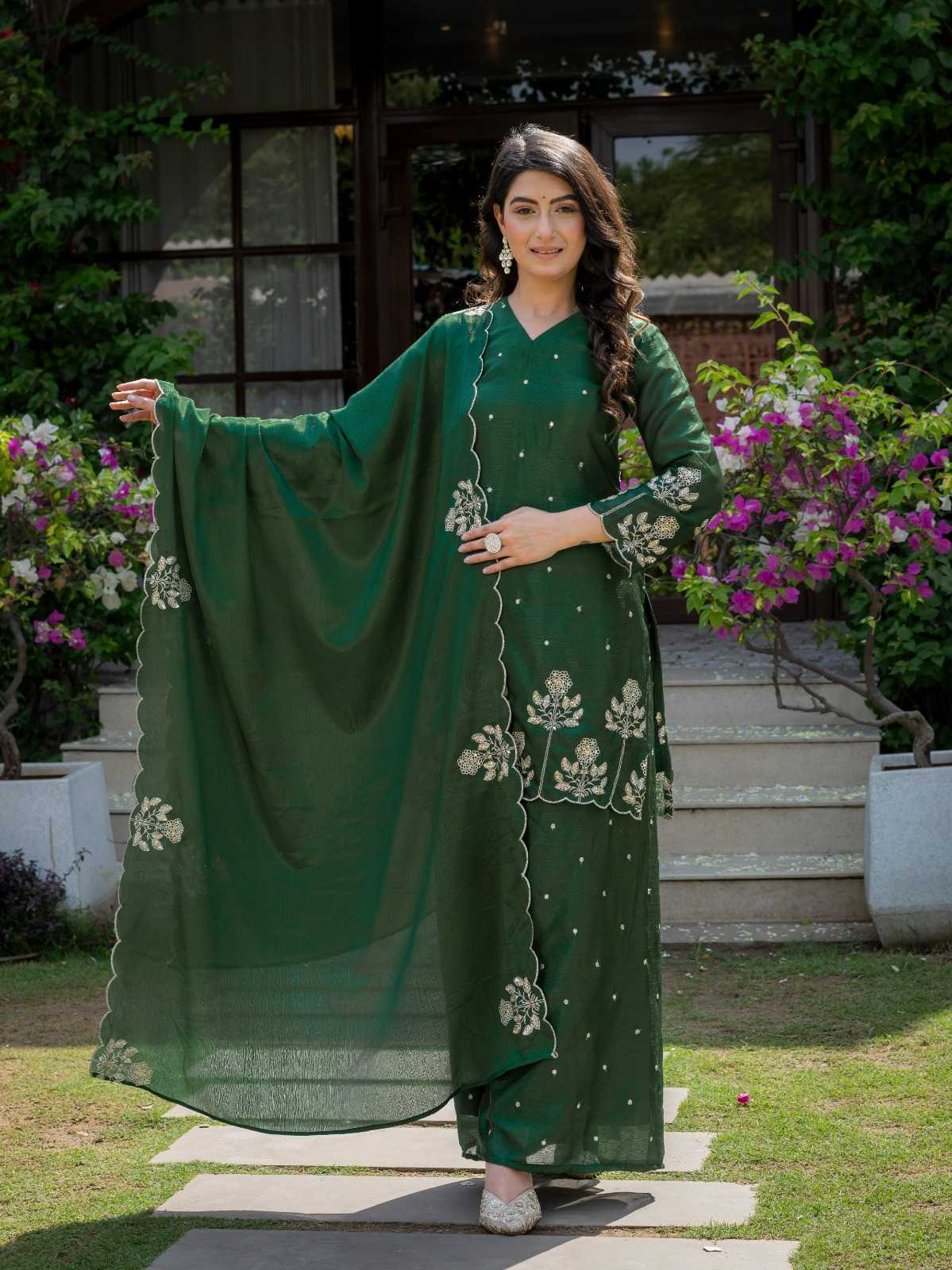 Chinon Embroidery Suit in Dark Green