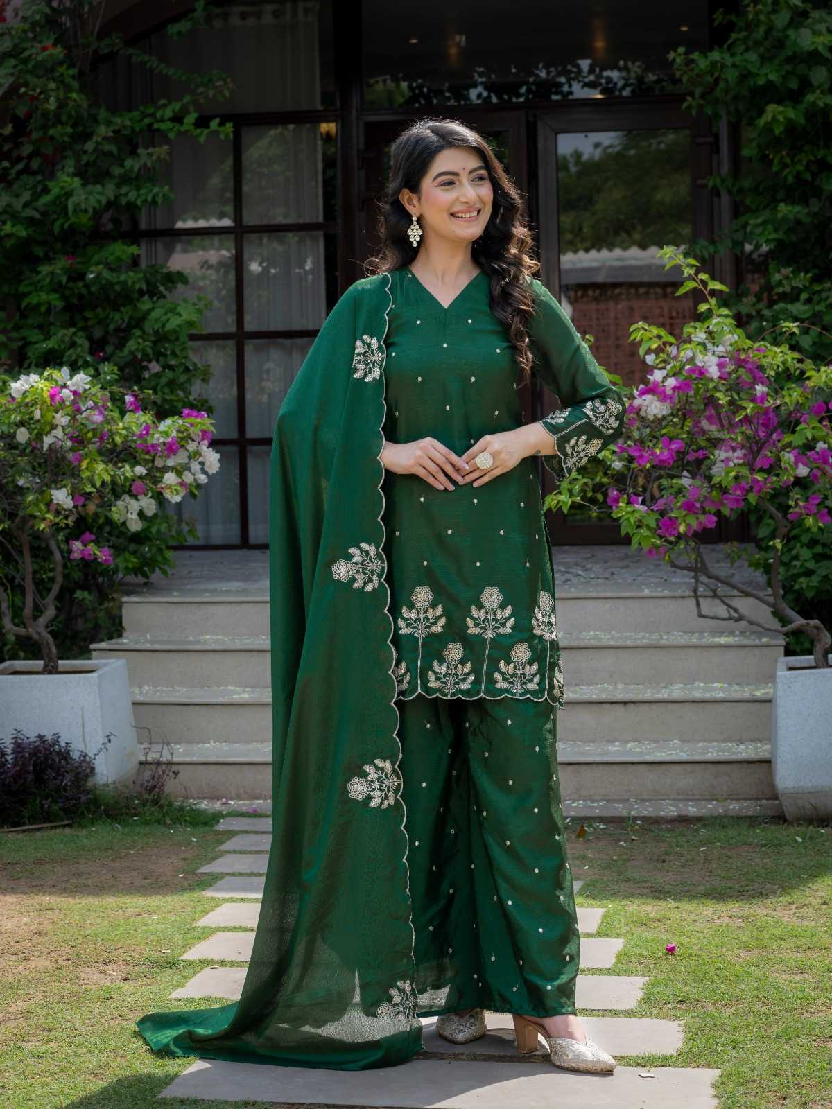 Chinon Embroidery Suit in Dark Green