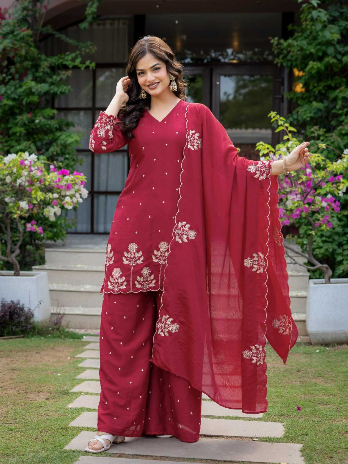 Chinon Embroidery Suit in Dark Green