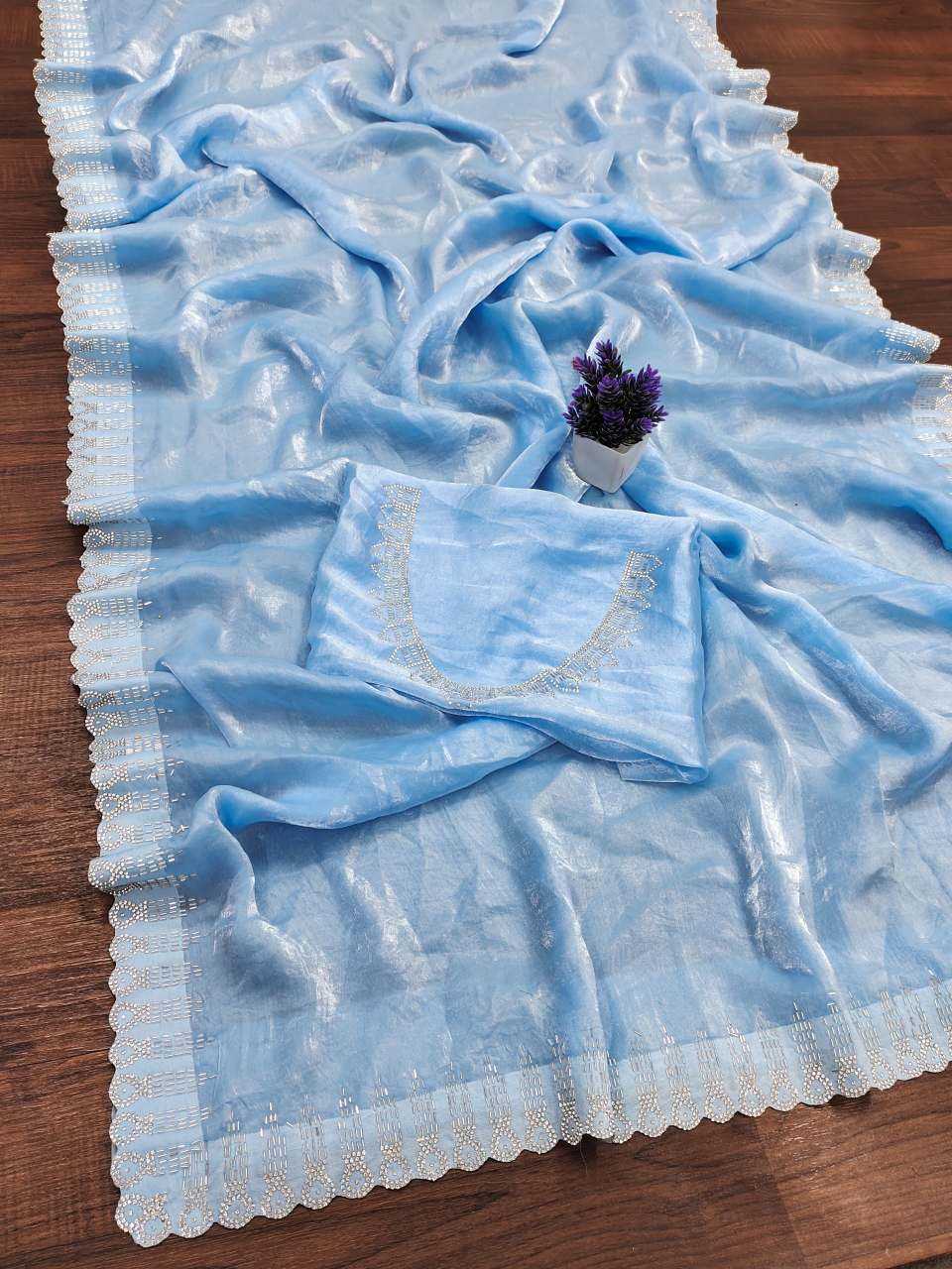 Space Silk Traditional Saree in Mehndi
