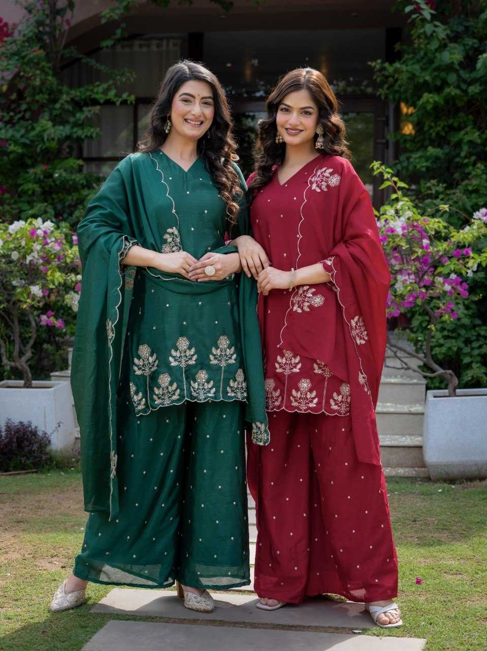Chinon Ladies Suit