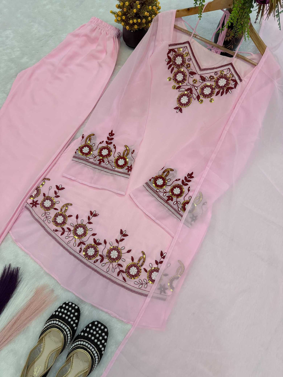 Faux Georgette Embroidery Suit 509