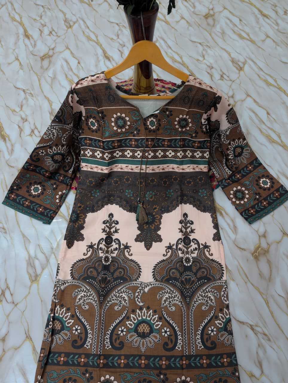 Vasudha Slub Reyon Festive Kurti