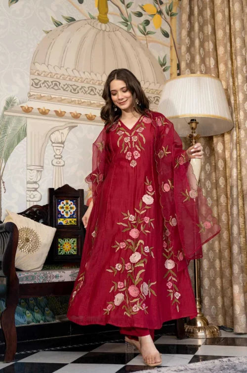 Zilmil Viscose Chanderi Party Wear Kurti