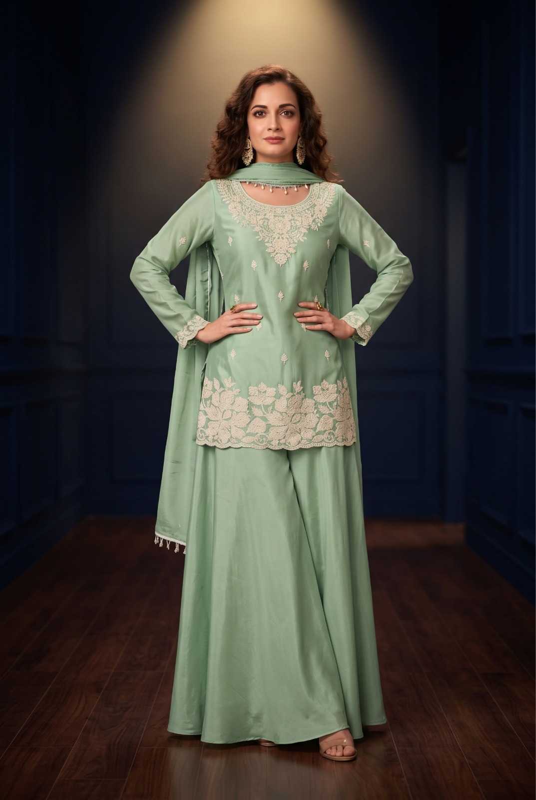 Chinon Palazzo Suit