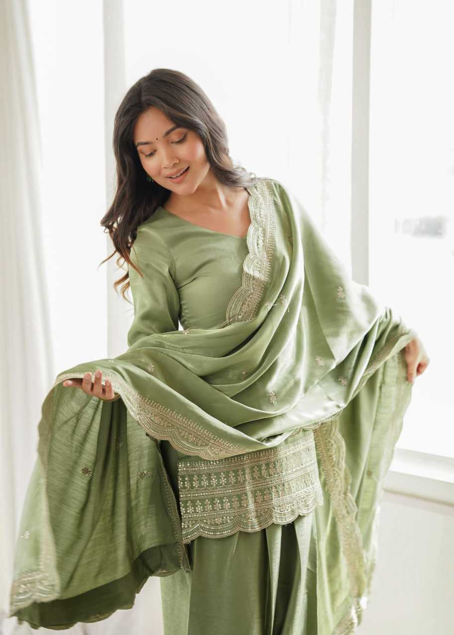 Heavy Roman Silk Embroidery Suit