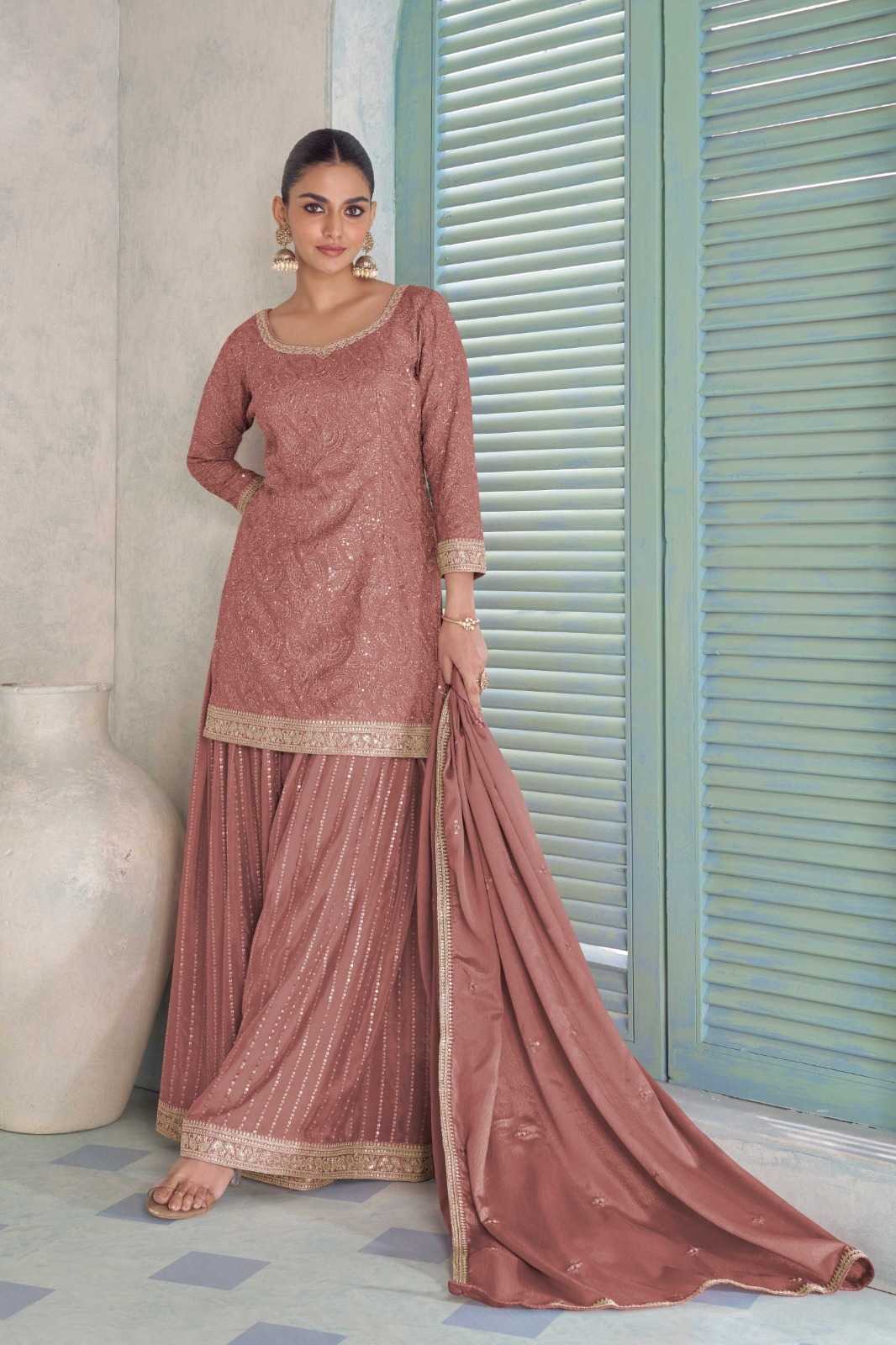 Chinon Palazzo Suit