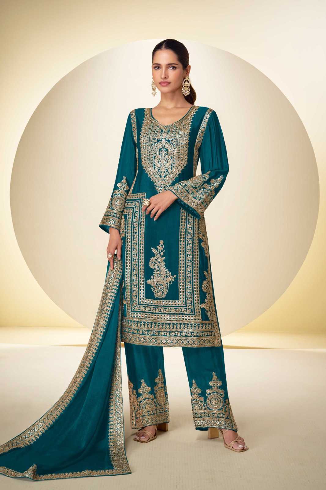 Chinon Palazzo Suit