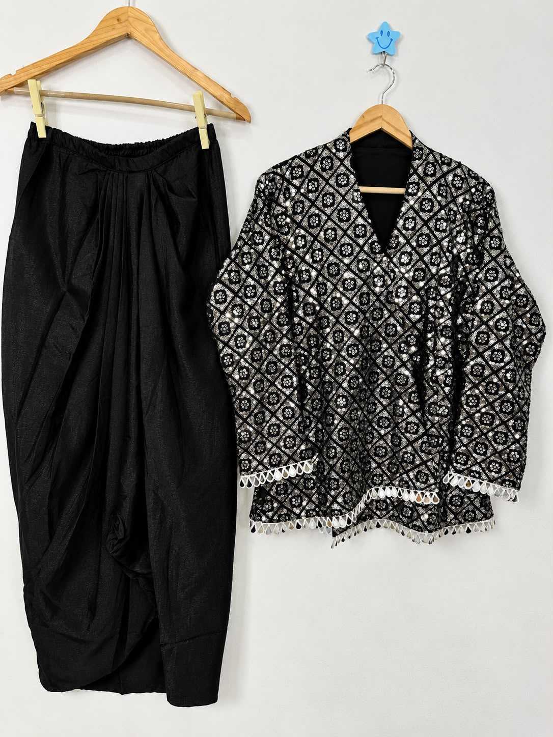 Chinon Ladies Suit 1104