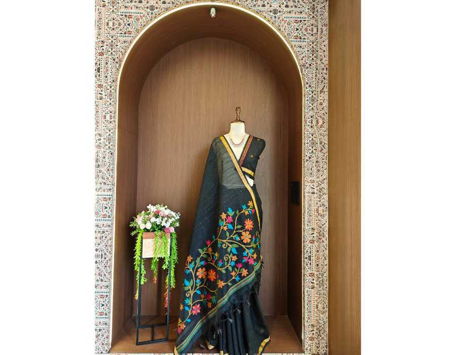 Linen Sequence Saree