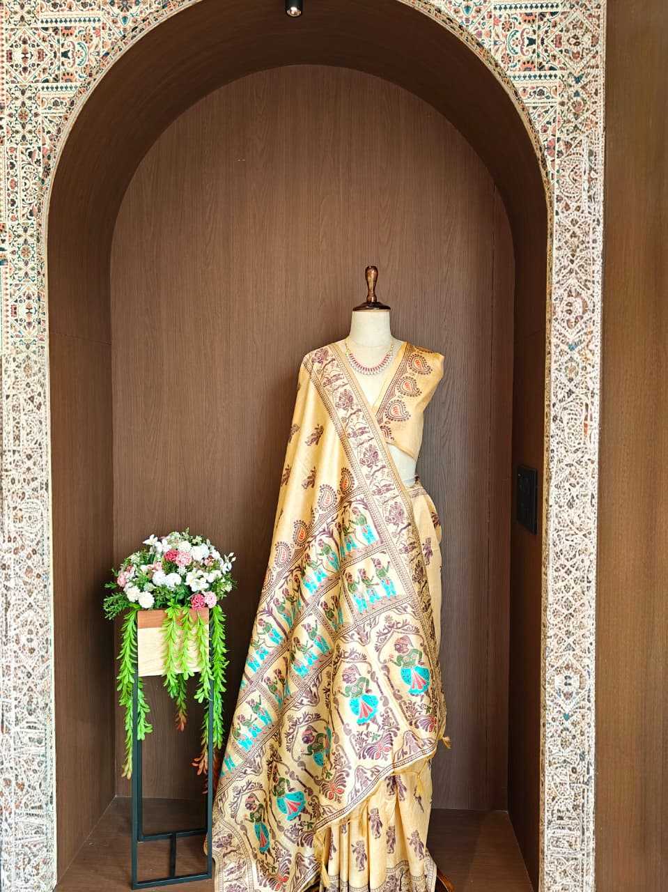 Handloom Silk Traditional Saree