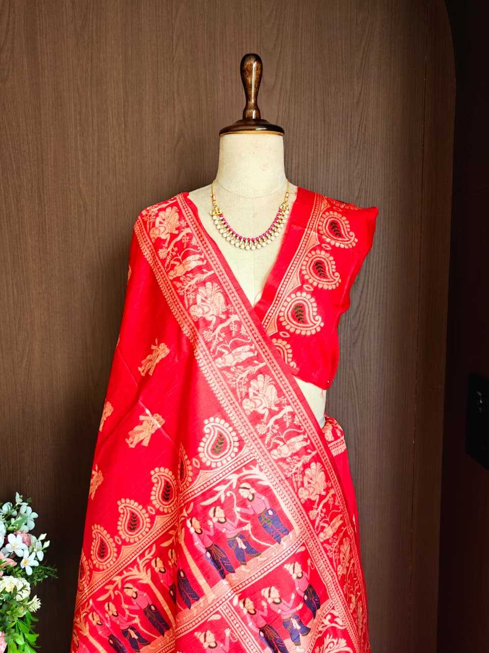 Handloom Silk Traditional Saree