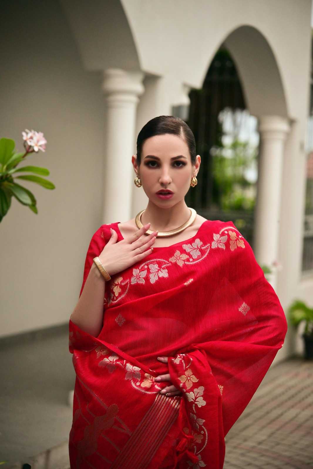 Linen Soft Silk Saree in Rani