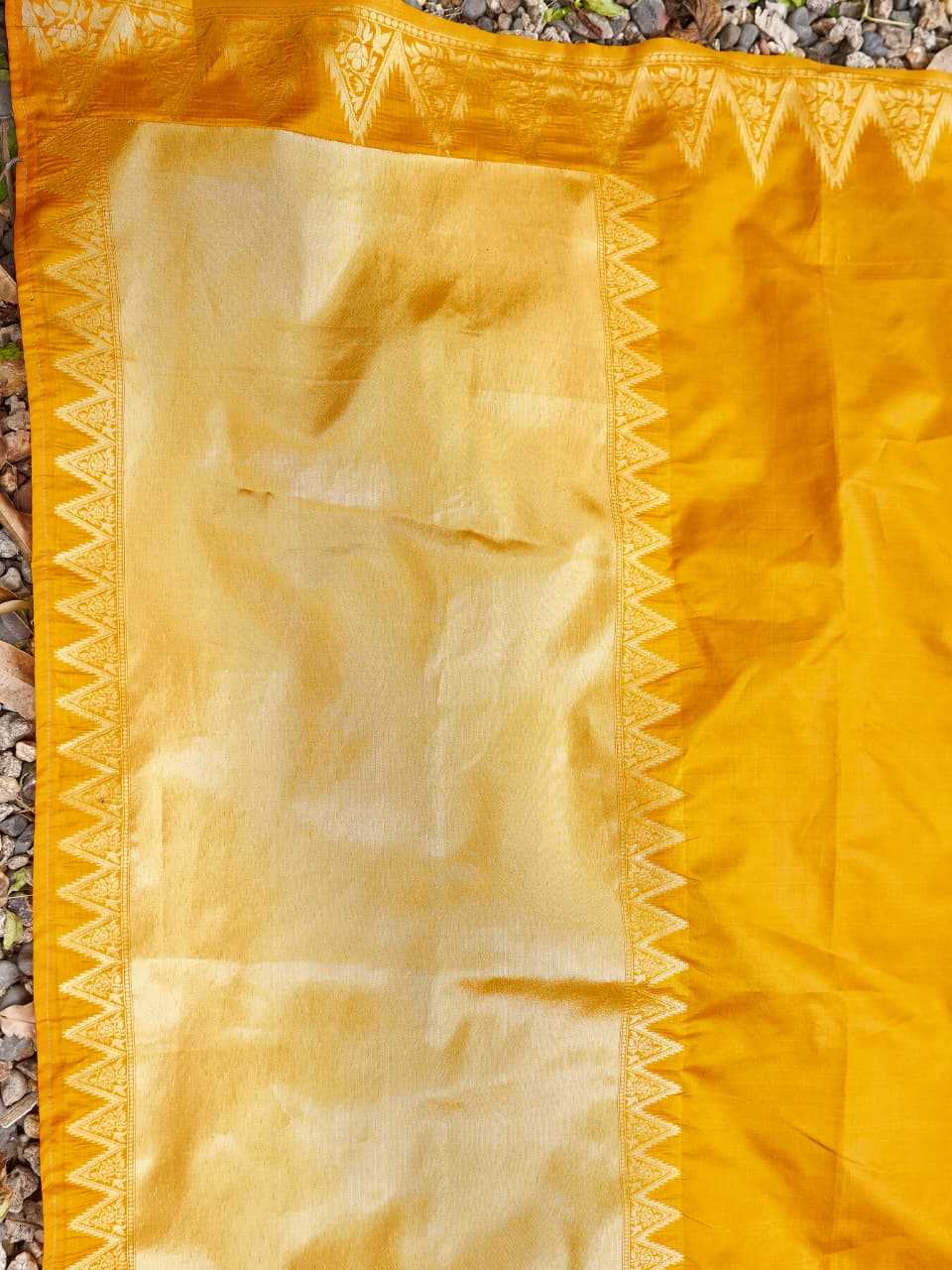 NOW Banarasi Soft Silk Zari Border Saree