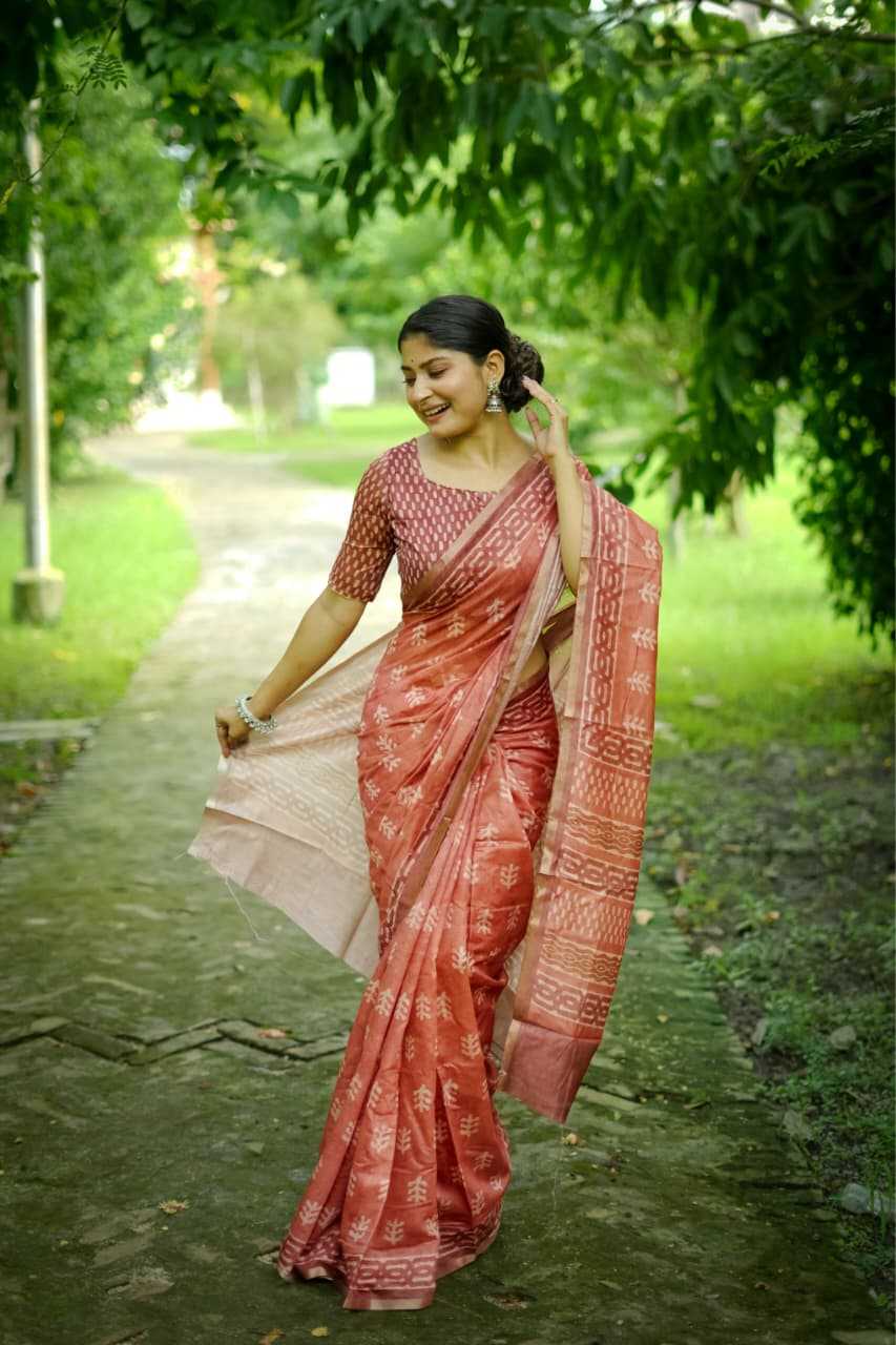 Pretty Soft Silk Zari Border Saree