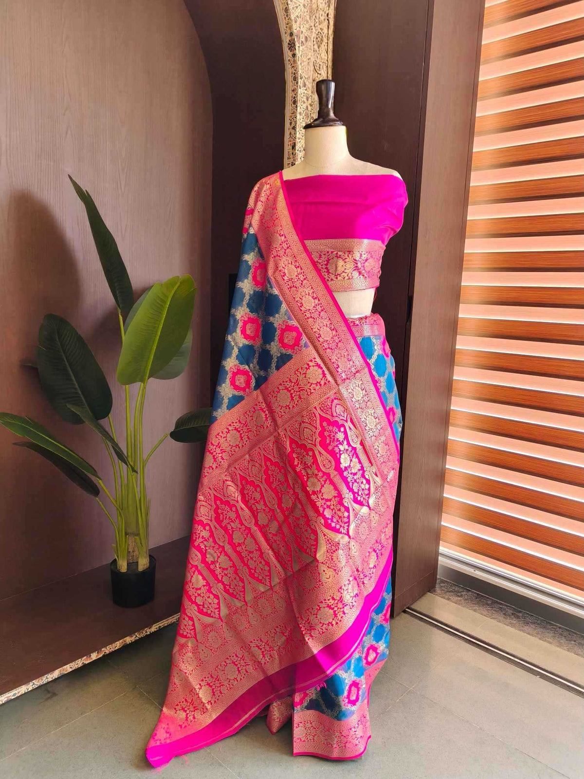Saanjh Tissue Silk Soft Saree