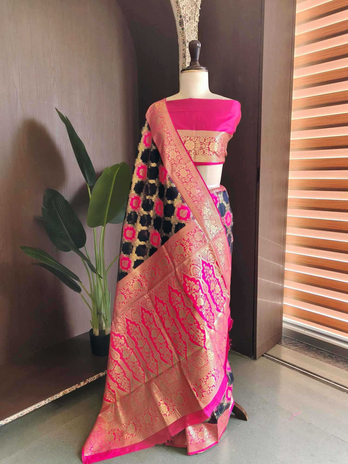 Saanjh Tissue Silk Soft Saree