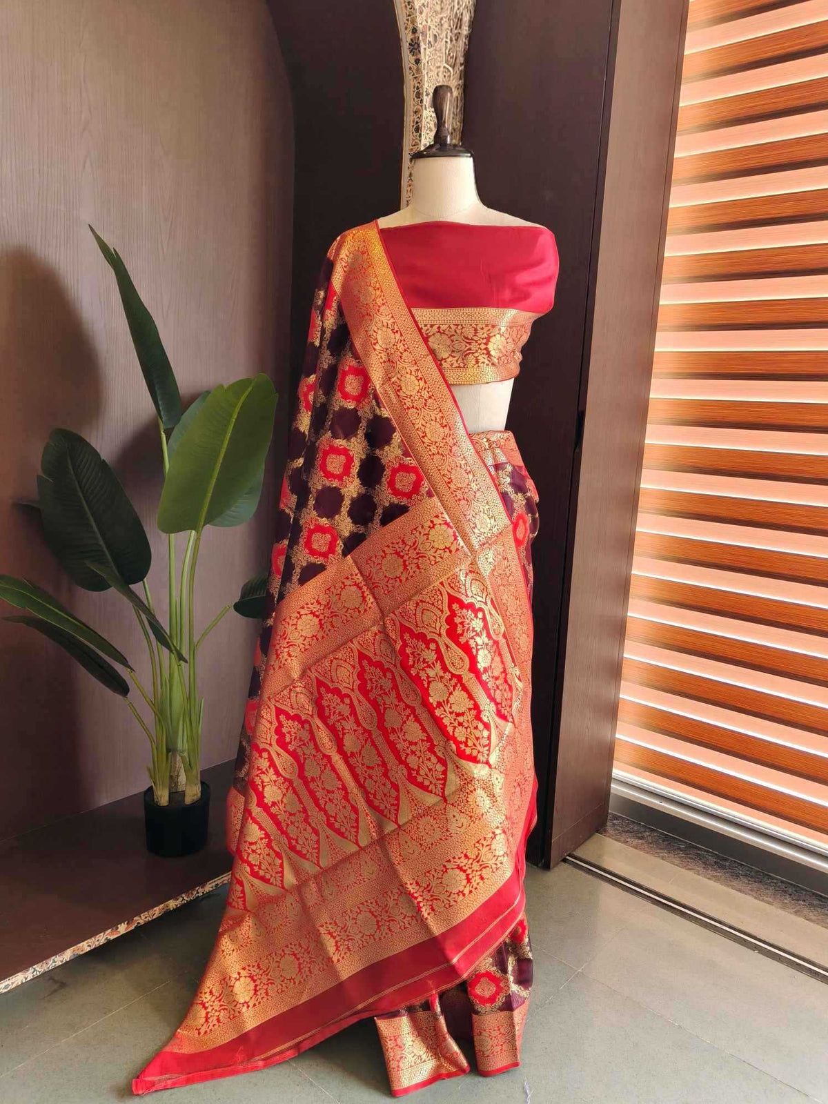 Saanjh Tissue Silk Soft Saree