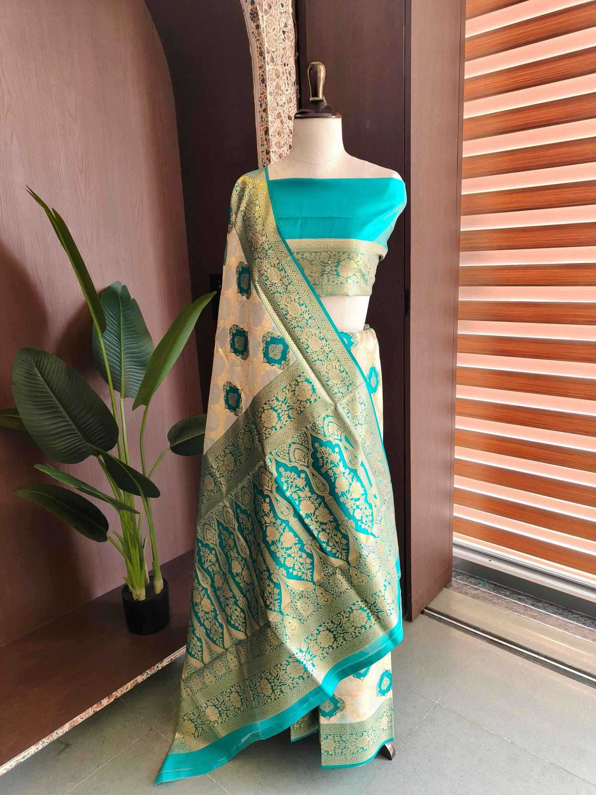 Saanjh Tissue Silk Soft Saree