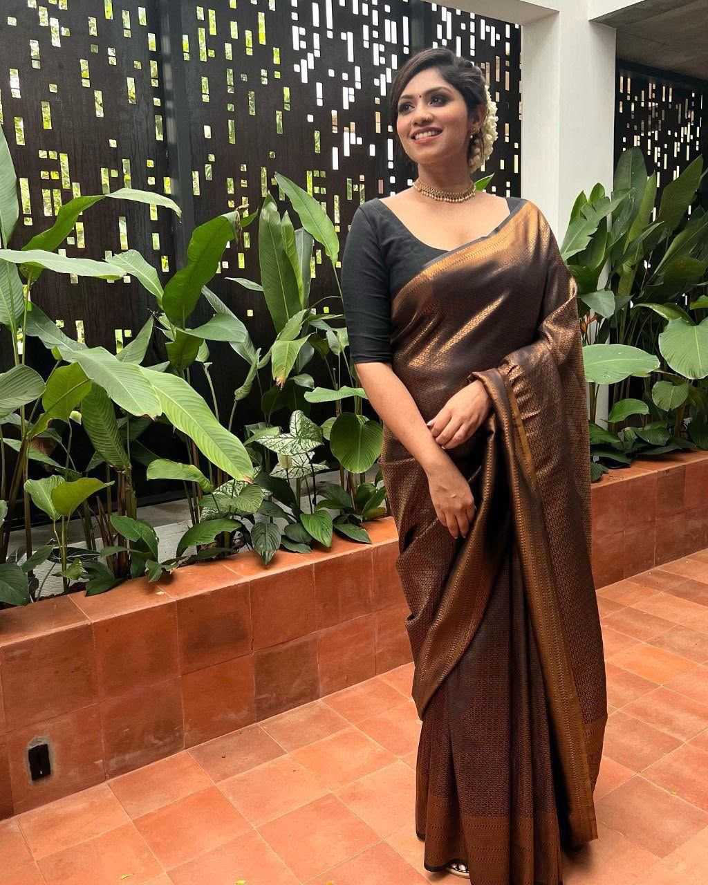 Lichi Silk Soft Saree in Rama