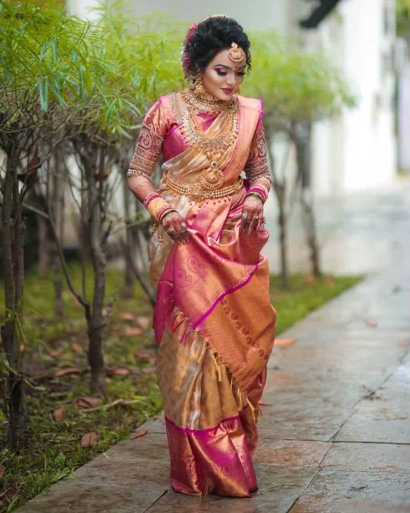 Lichi Silk Soft Saree 5049