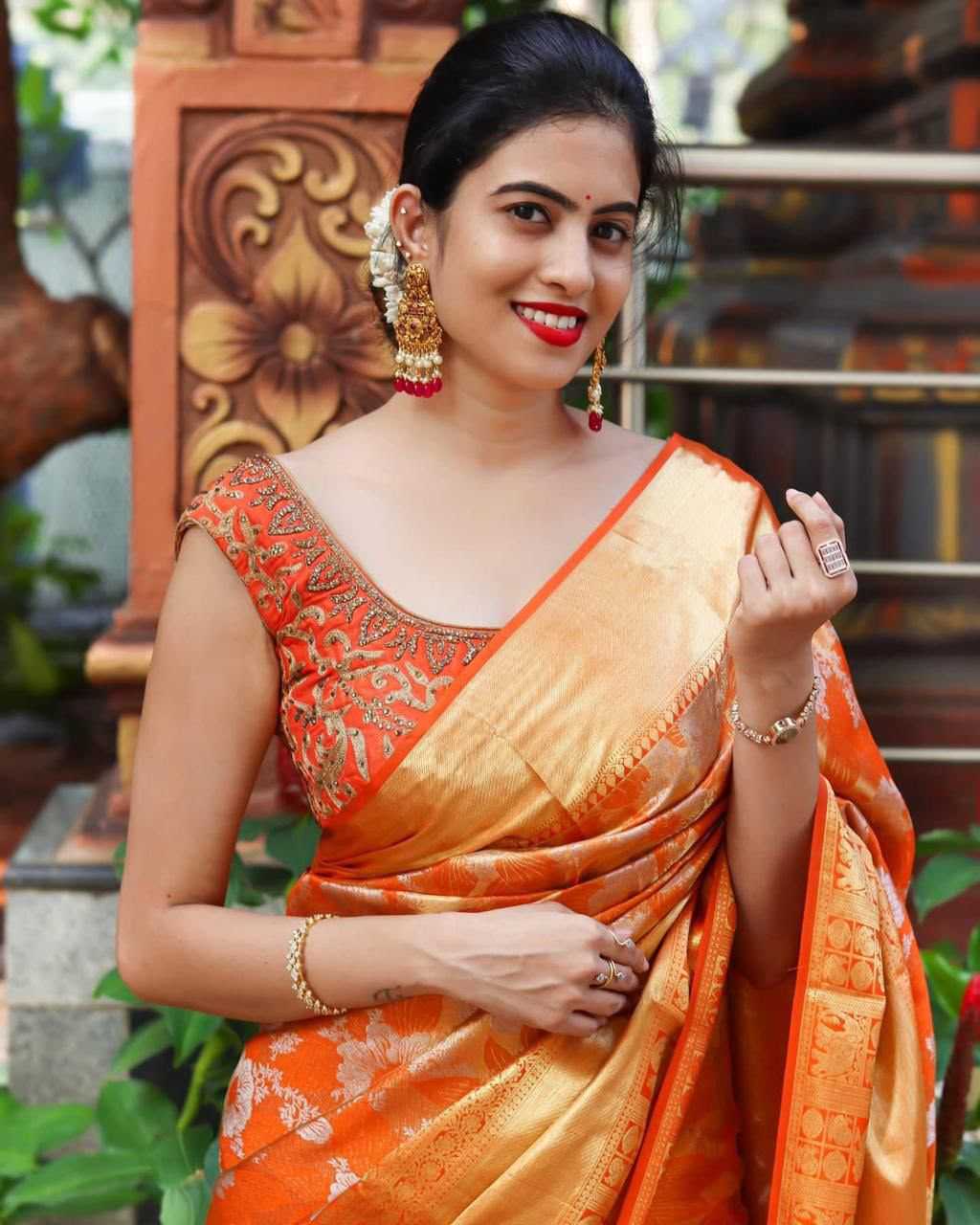 Lichi Silk Jacquard Saree