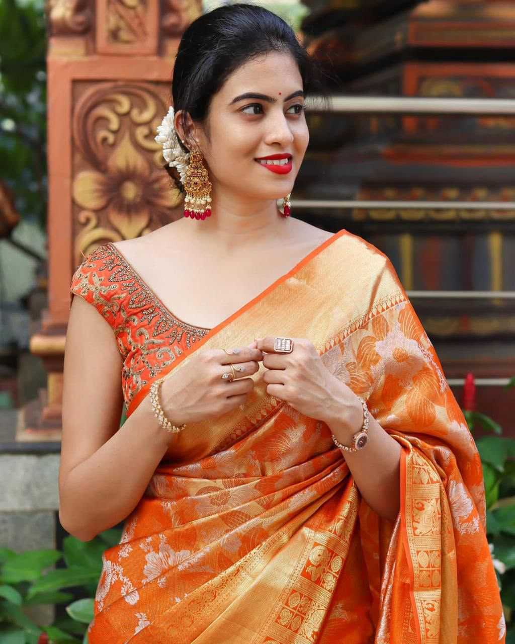 Lichi Silk Jacquard Saree