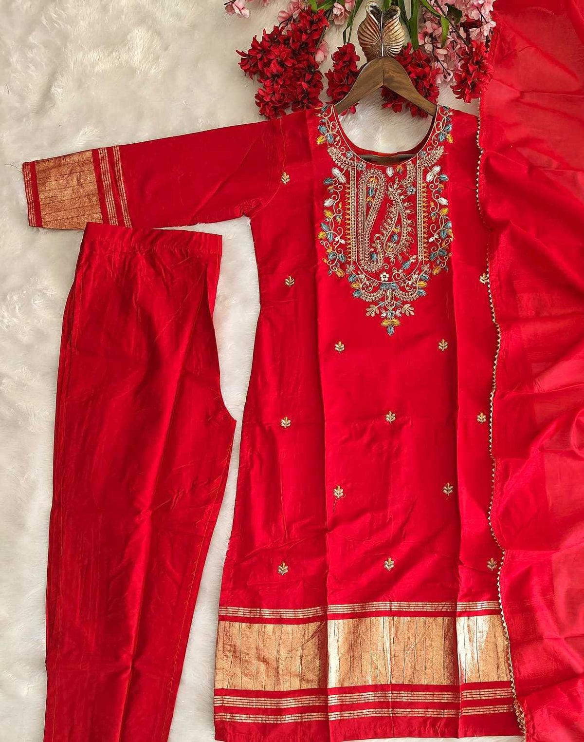 Viscose Party Wear Kurti 2135
