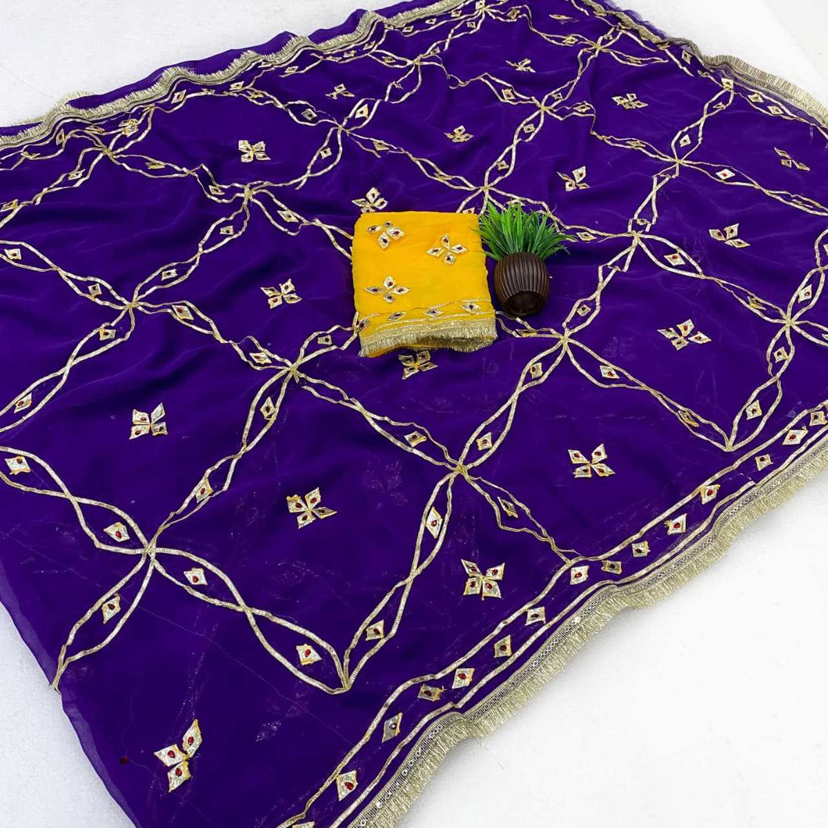 Georgette Saree in Maroon