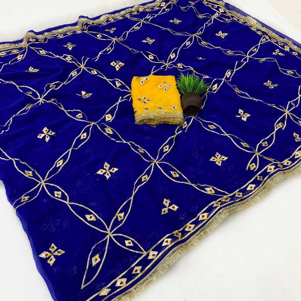 Georgette Saree in Maroon