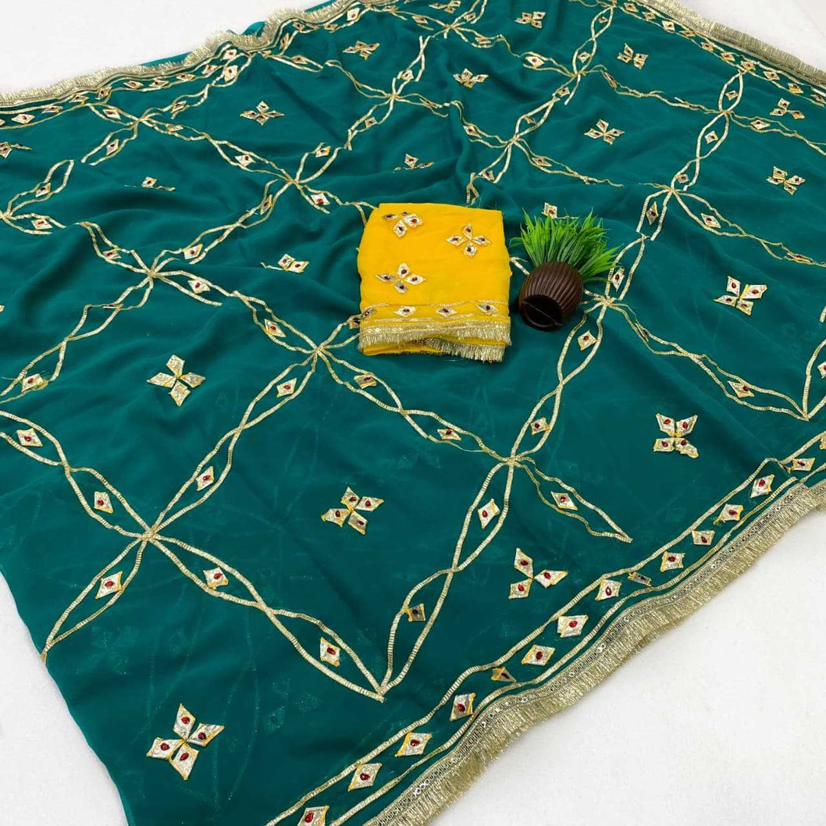 Georgette Saree in Maroon
