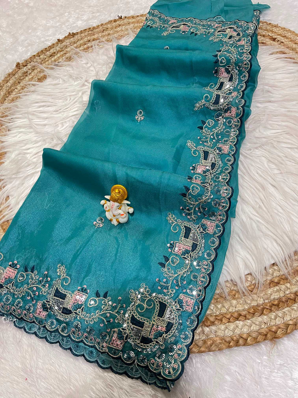 Aashirvi Silk Traditional Saree