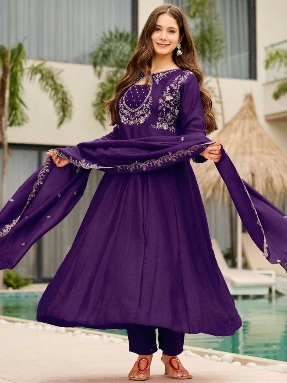 Embroidery Suit