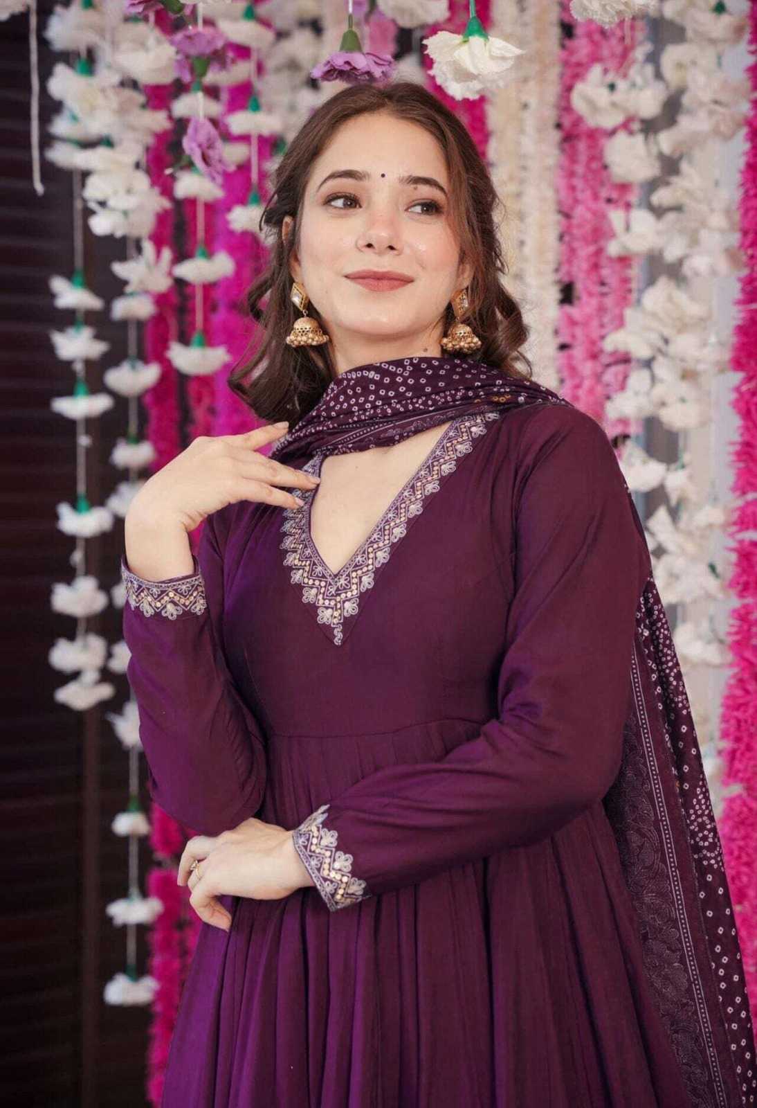 Embroidery Suit