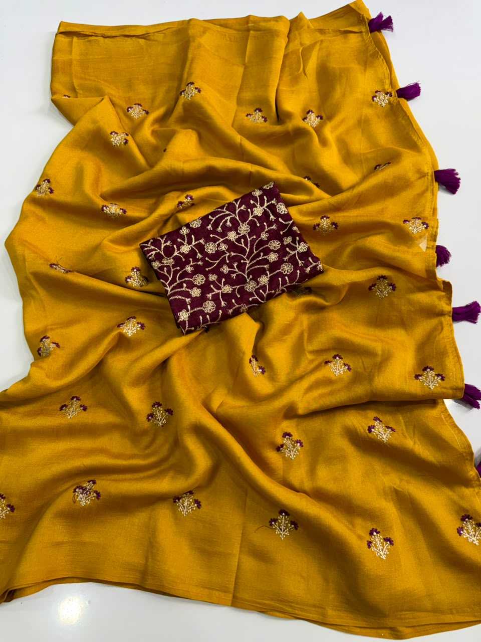 Avantika Viscose Embroidered Saree