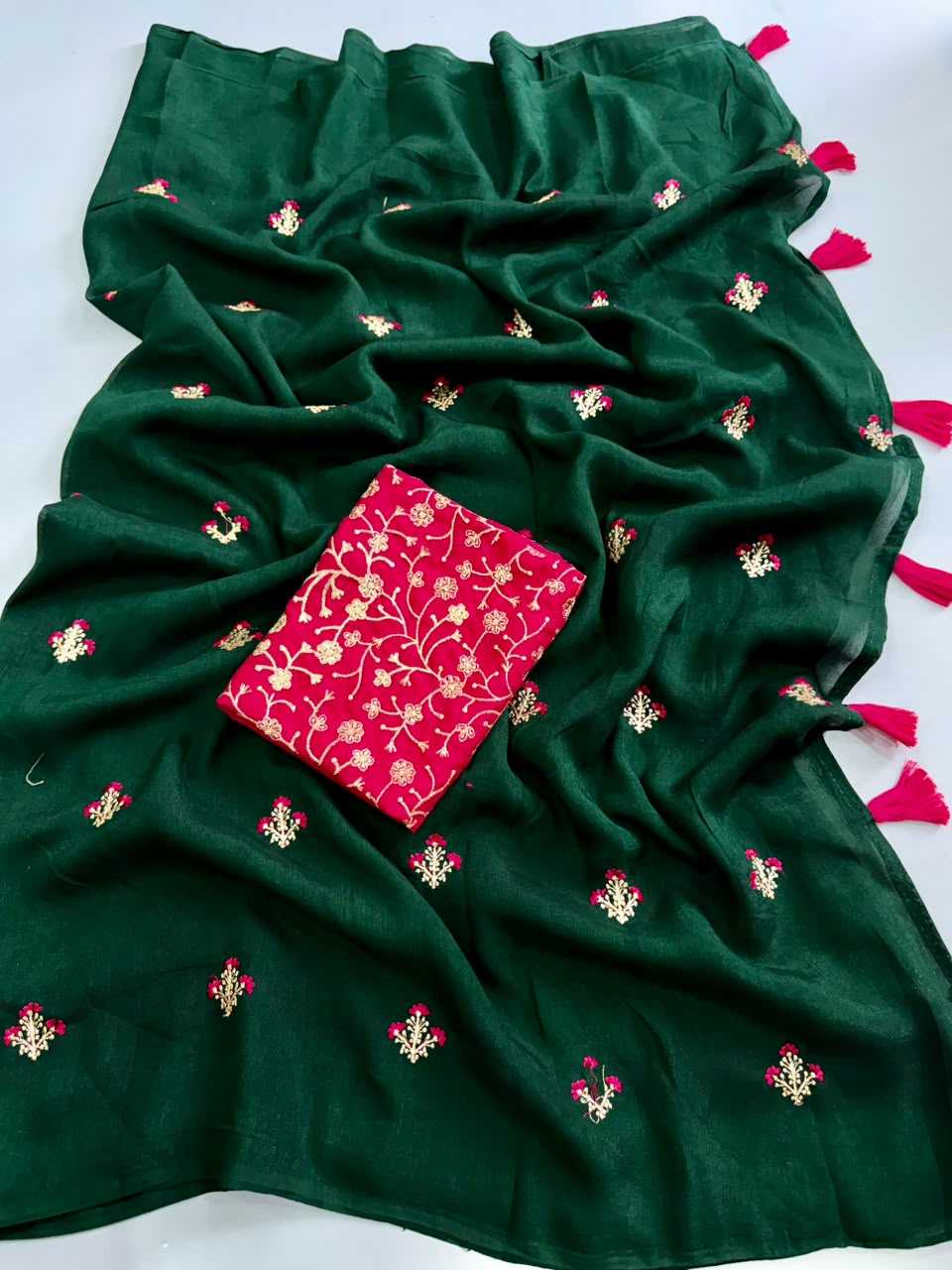 Avantika Viscose Embroidered Saree