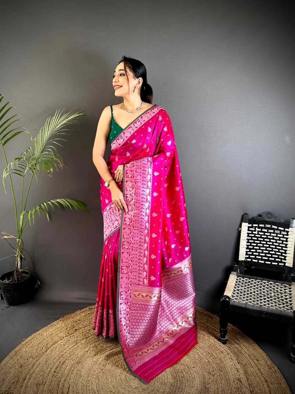Banarasi Soft Silk Zari Border Saree