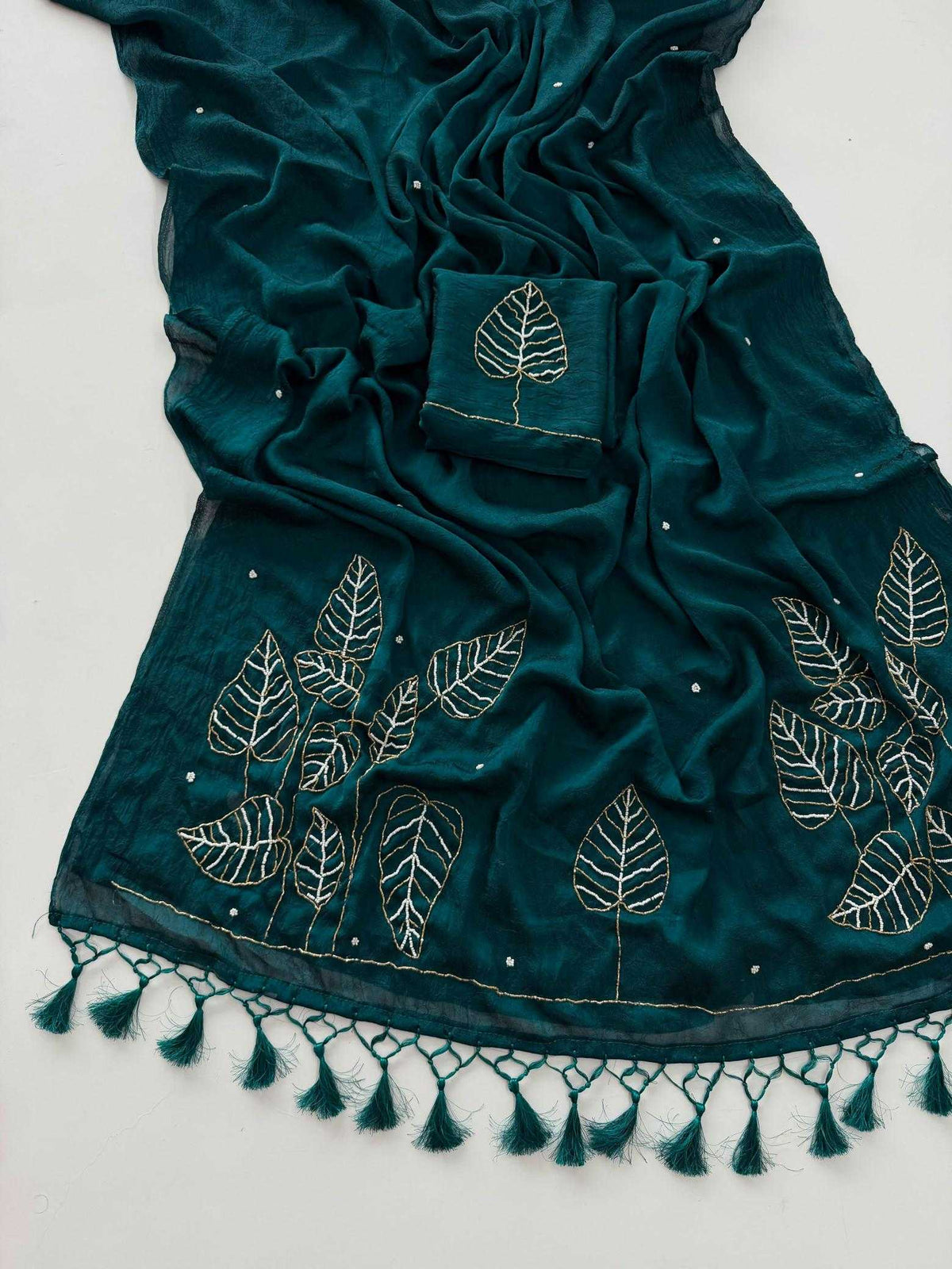 Aishi Crush Silk Soft Saree