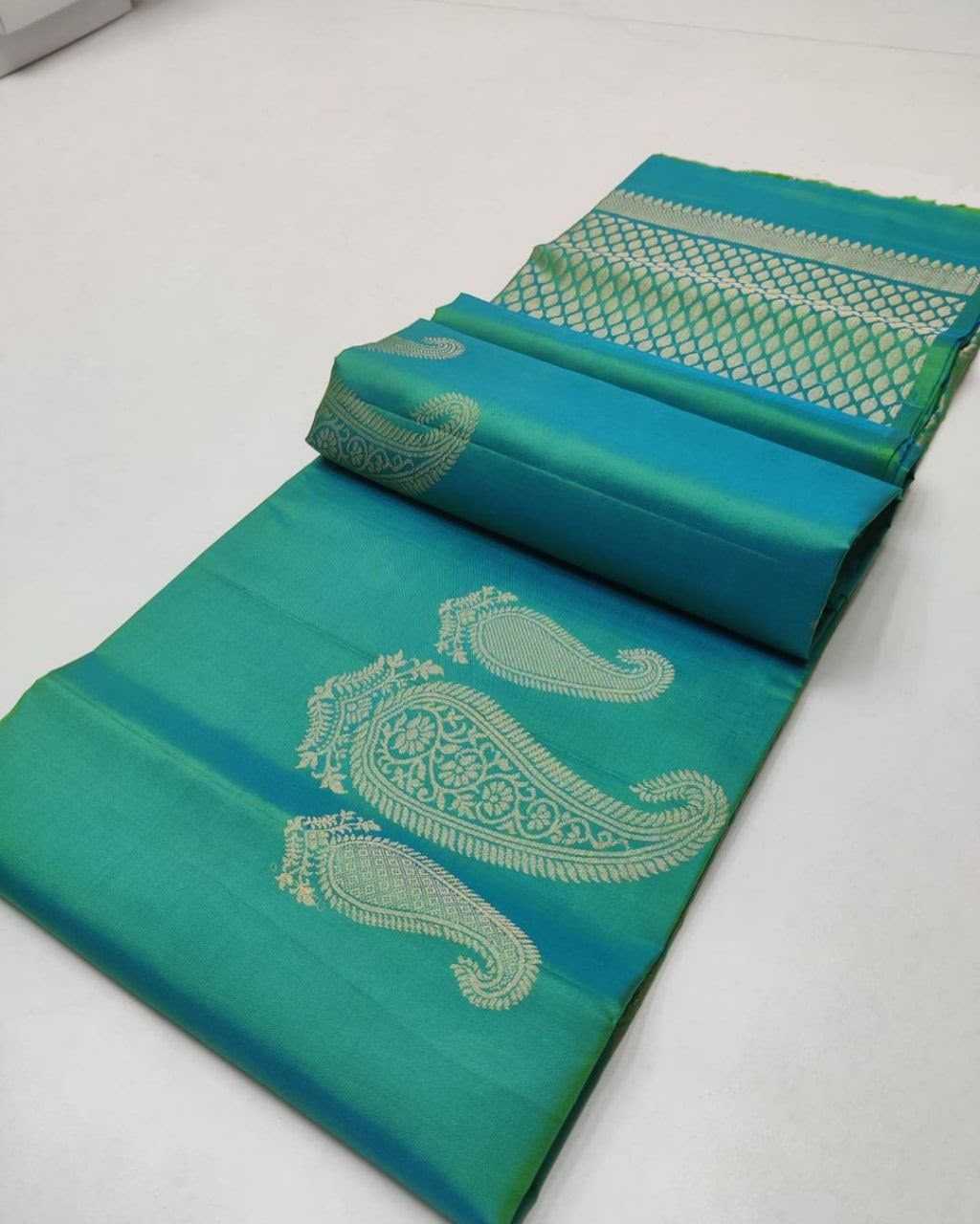 Lichi Silk Soft Saree in Blue
