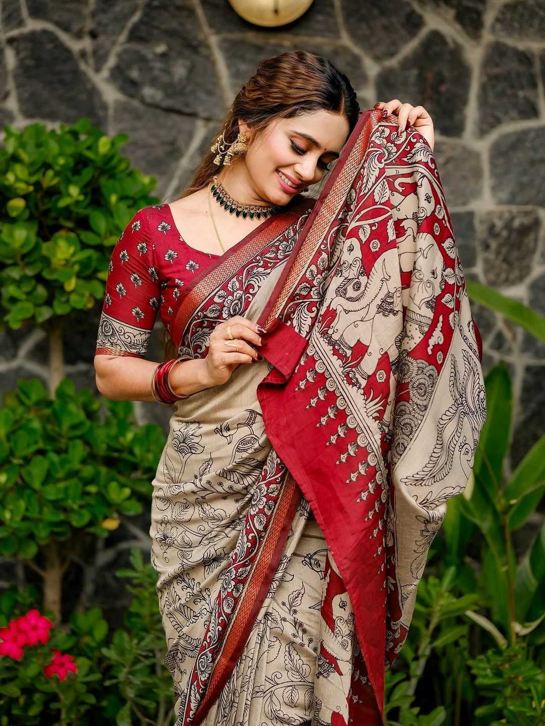 Cotton Designer Saree in Red