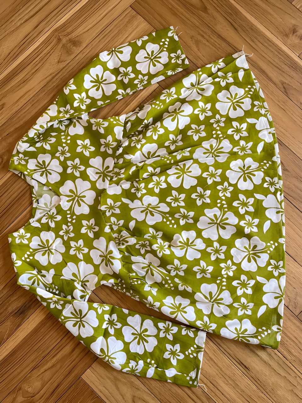 Cotton Printed Kurti in White-Perrot Top