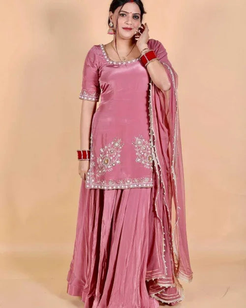 Heavy Crepe Ladies Suit 1692
