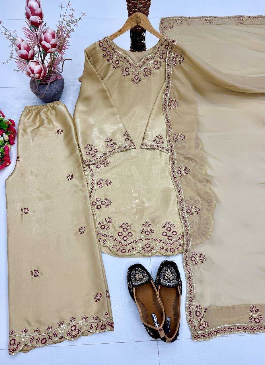 Heavy Roman Silk Embroidery Suit in White