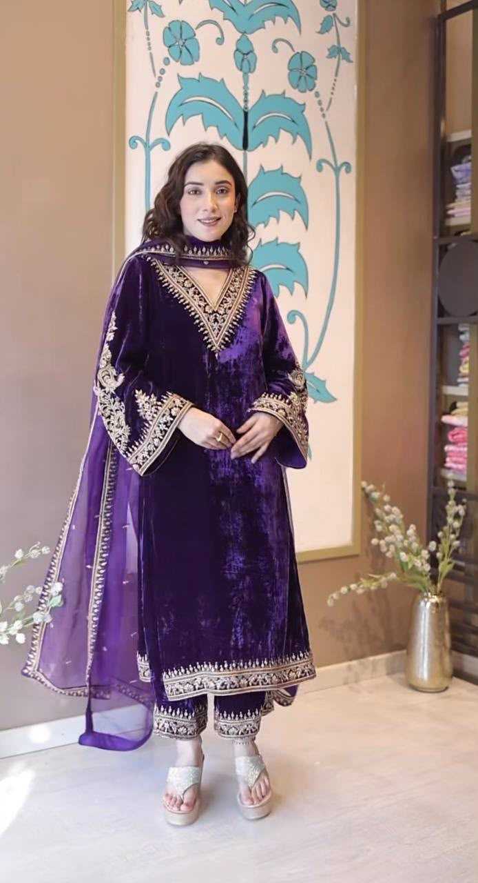 Velvet Suit 22